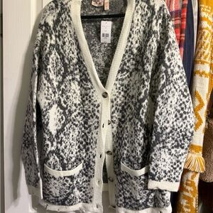 Snake print fuzzy Women's Sweater